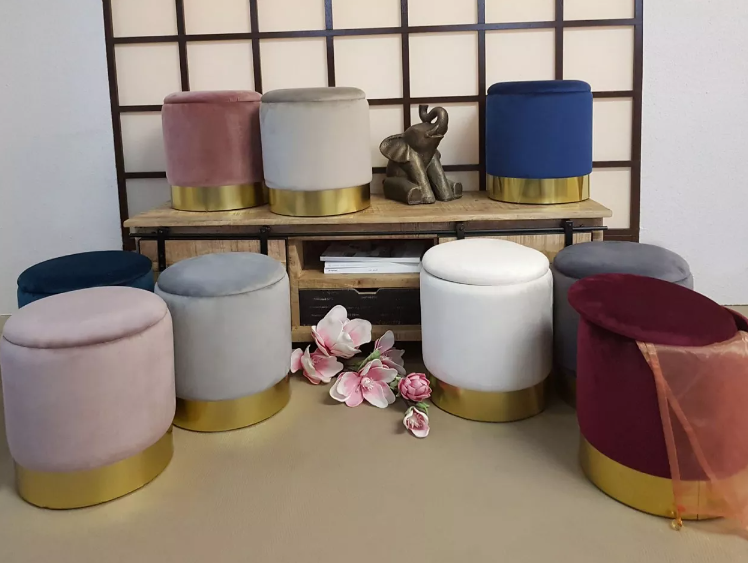 Poufs différentes couleurs